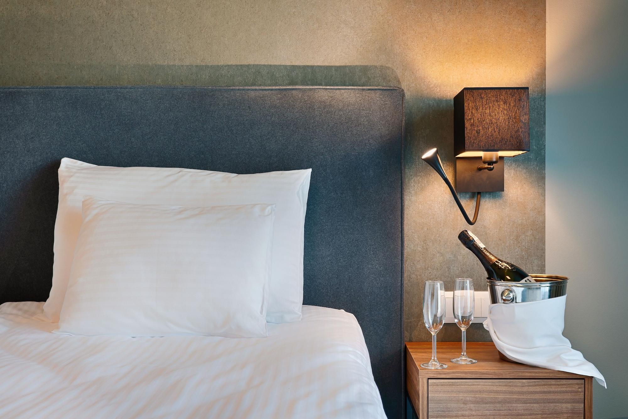 Focus Hotel พอซนาน ภายนอก รูปภาพ